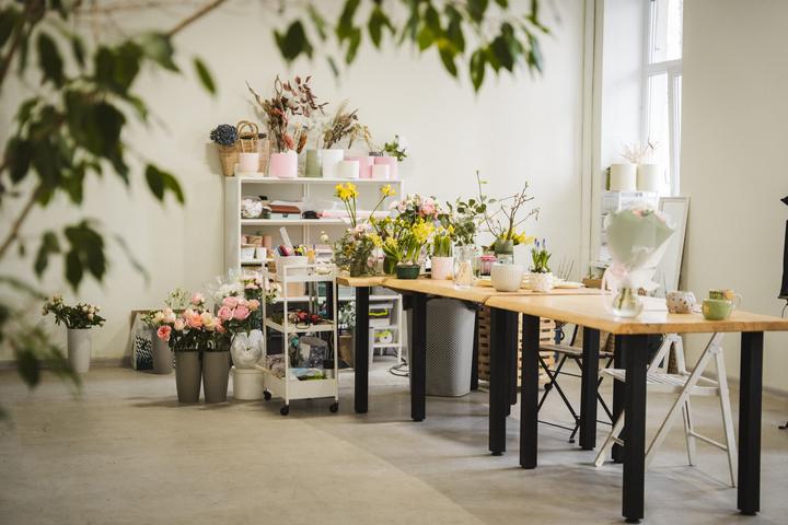 Інтер’єр квіткової майстерні Bloom Flowers