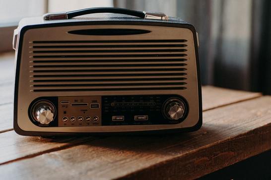 istoria radio e1718367083418