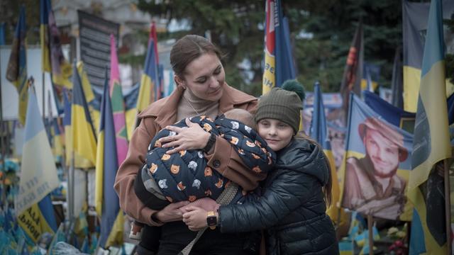 maty z dochkamy іz sum Мати з доньками із Сум