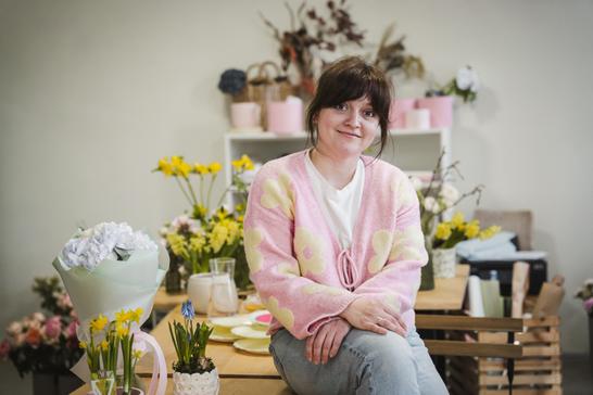 yuliya drobonoh u sumsʹkiy kvitkoviy studiyi bloom flowers 1