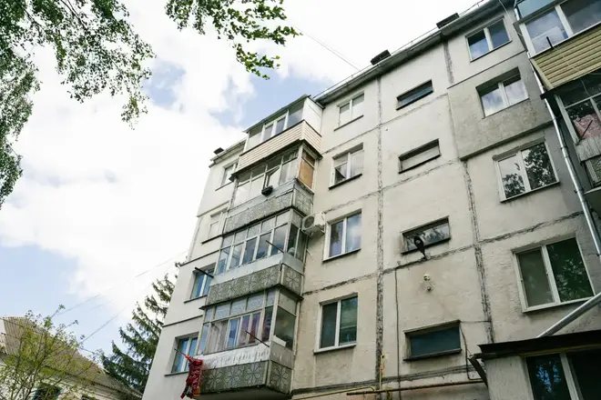 як оновити під'їзд у Сумах