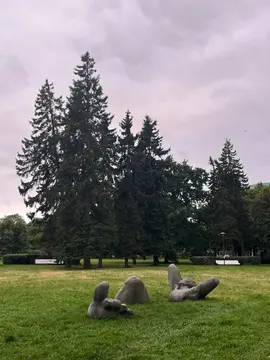 Скульптура в парку Таллінна