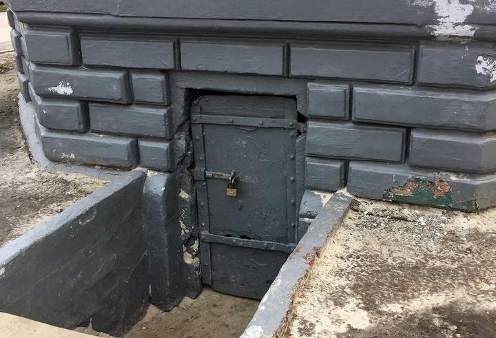 altanca sumy door