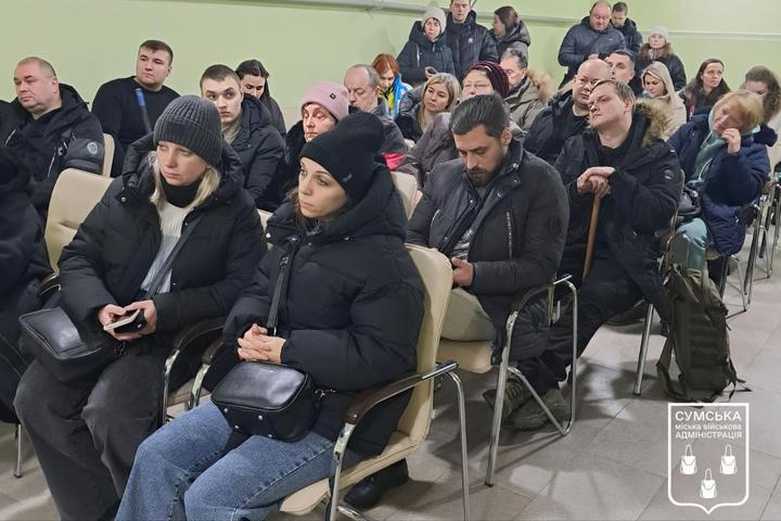 Сумська влада зустрілася із сум'янами, які виходили на мітинг