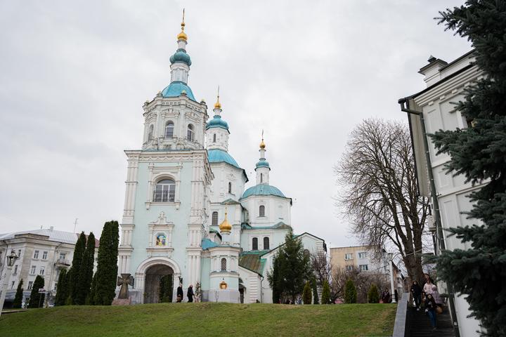 Свято-Воскресенський собор на Великдень