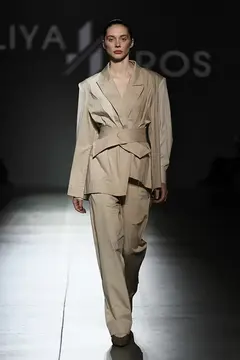 UFW SS 25 JULIYA KROS 3.jpg UFW SS 25 JULIYA KROS 3.jpg