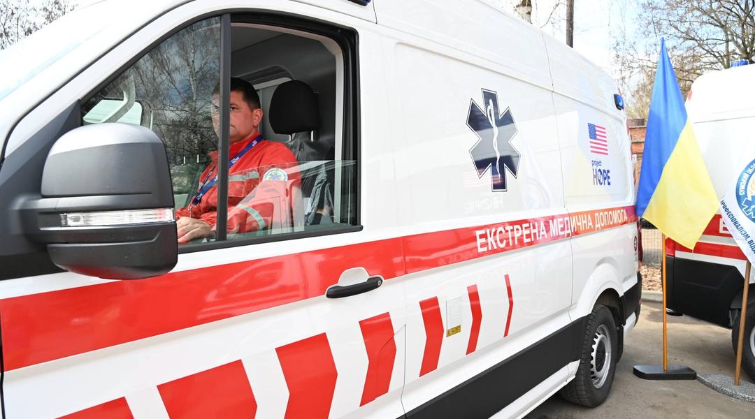 Автомобіль сумської екстреної медичної допомоги