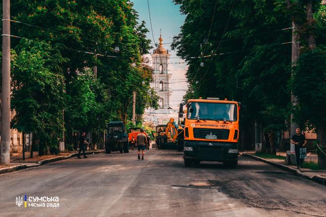 Ремонт дороги в Сумах