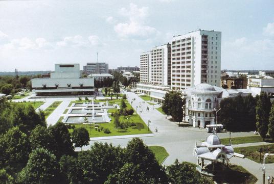 Театральная пл 80-е (3) Teatralnaia pl 80 e 3
