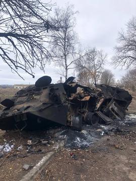 Trofei ta zalyshky tykh samykh iaki blitskryh i za noch budiem v Kiievie Foto Sumy ta okolytsi nadani predstavnykom teroborony 7