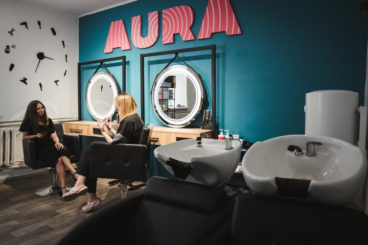 aura beauty school 9