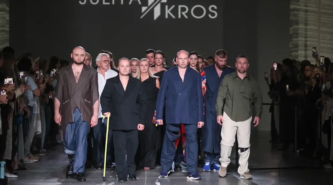 перезнтація Julia Kros на Ukrainian Fashion week