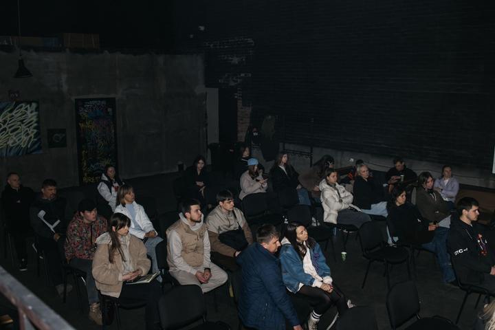 Учасники на презентації Візії розвитку молоді в Охтирці