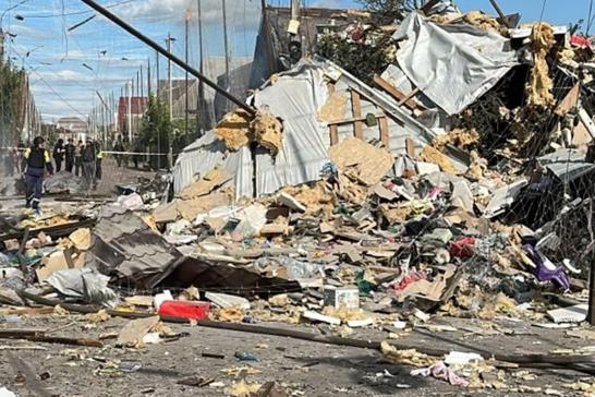 Зруйнований будинок у Сумах внаслідок атаки КАБом
