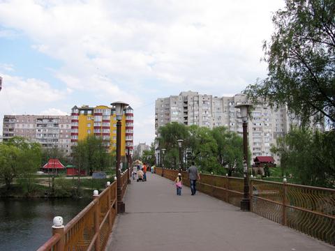 V. Skrypnychenko