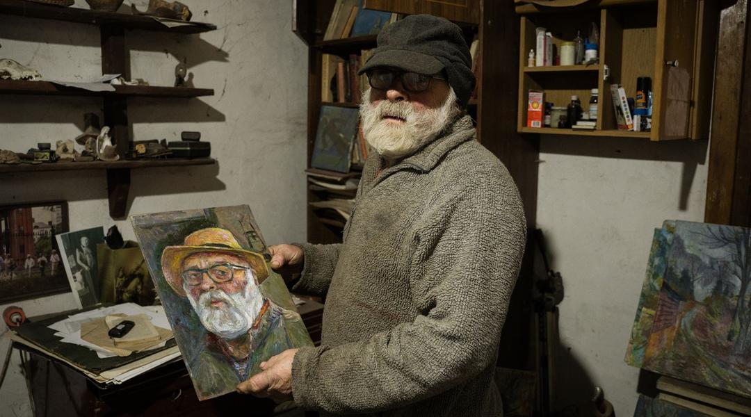 🎨 Історія Леонтія Костура, який створив сотні скульптур, мандрував світом, але зупинився у Сумах — повернувся «до себе»