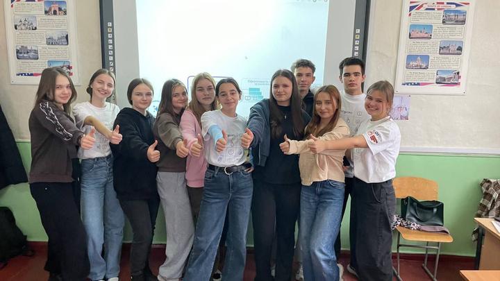 Підлітки із села Грунь проводять навчання для однолітків