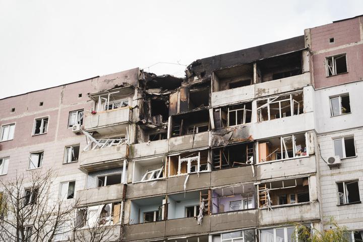 обстріл будинку у Сумах