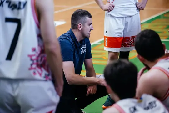 litnya universiada basketball тренер Ярослав Ковальов на літній універсіаді