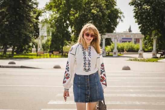 bila vyshyvanka podruha park kozhedub