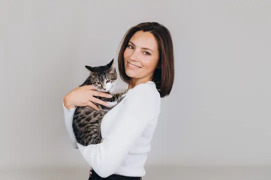 амбасадорка з котиком
